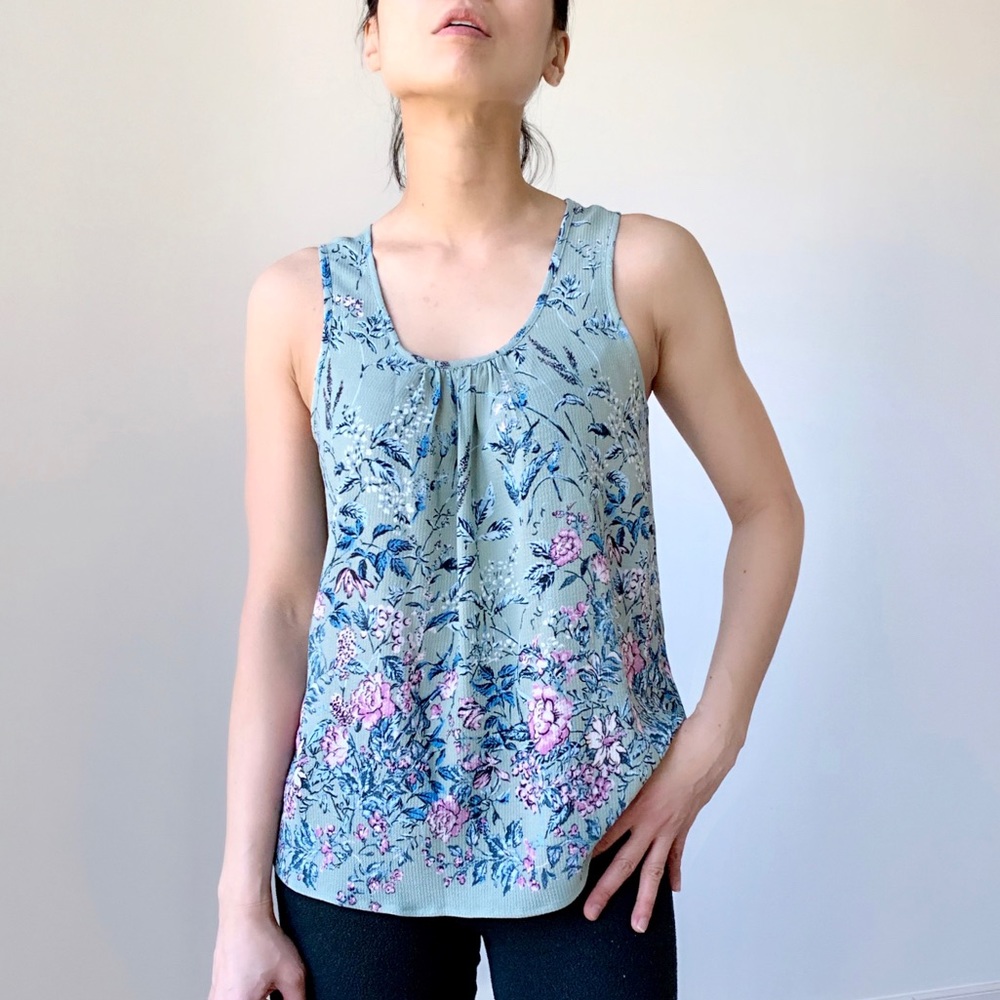 NEW Sleeveless Floral Top with Sexy Back Detailing - SAGE - Picture 4 of 5